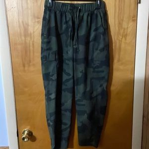old navy camo joggers